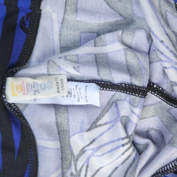 Lularoe blue flamingo leggings - Picture 2 of 2